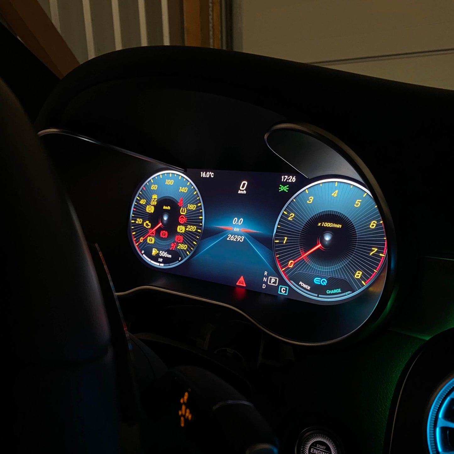 Mercedes W205 C-Klasse volldigitales Tacho Nachrüstung Display