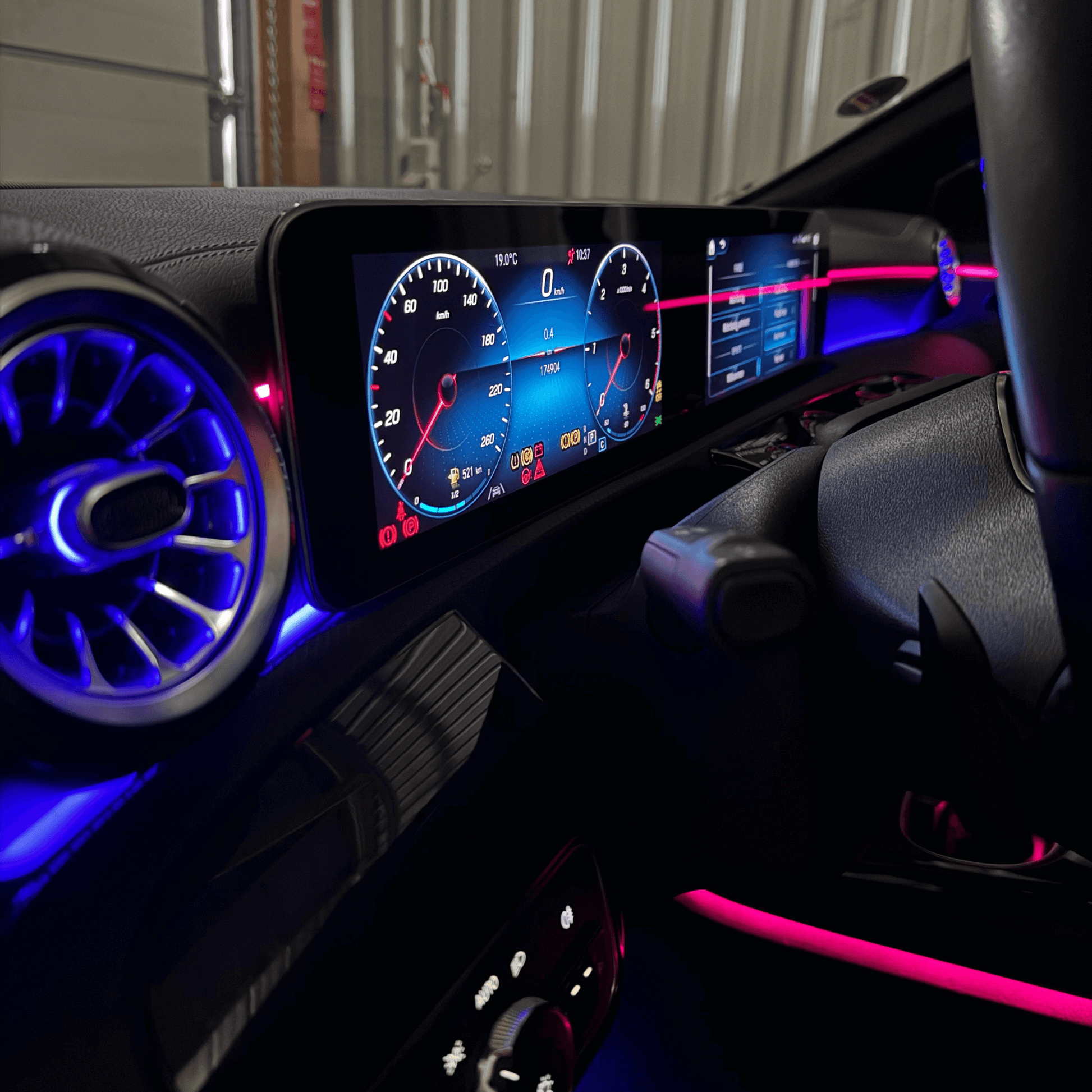 Mercedes X247 GLB-Klasse Widescreen Nachrüstung Display